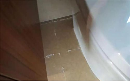 瓷砖返碱怎么根除(图3) 瓷砖返碱怎么根除(图3)