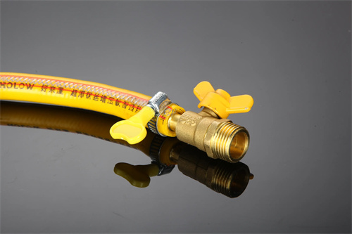 买来燃气管到底是通气的人装,还是买灶具的人装(图1) 买来燃气管到底是通气的人装,还是买灶具的人装(图1)