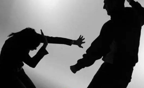 丈夫打了我该怎么办 丈夫打老婆说明什么(图3) 丈夫打了我该怎么办 丈夫打老婆说明什么(图3)