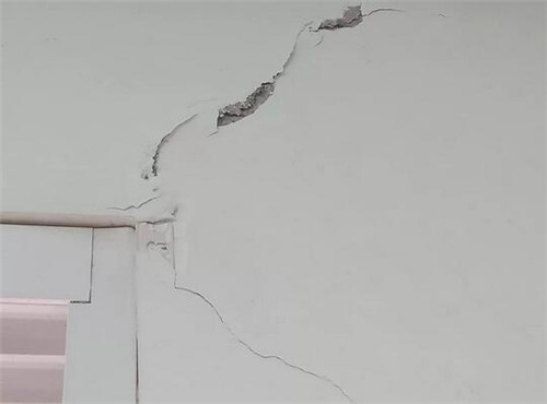 农村自建房墙体开裂如何补救(图2) 农村自建房墙体开裂如何补救(图2)