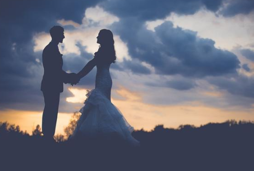 什么是正确的婚姻观 如何看待婚姻观(图1) 什么是正确的婚姻观 如何看待婚姻观(图1)