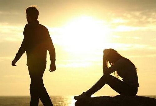 如何让对方提出分手 男的分手后为什么那么绝情(图1)