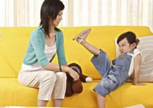 后妈如何教育不听话的孩子 后妈怎么做才是聪明的(图4) 后妈如何教育不听话的孩子 后妈怎么做才是聪明的(图4)