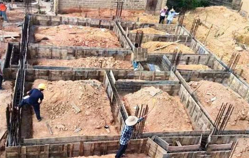 自建房和违建房的区别有哪些(图3) 自建房和违建房的区别有哪些(图3)