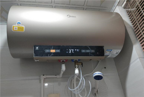 热水器的泄压阀漏水是怎么回事(图1) 热水器的泄压阀漏水是怎么回事(图1)