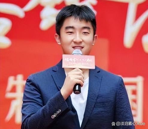考700分迈巴赫少爷身份曝光，住的是园林小院，价值过亿！-有驾