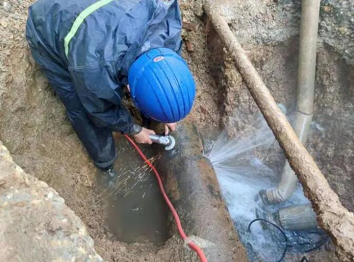 水管堵漏最快速方法(图1)
