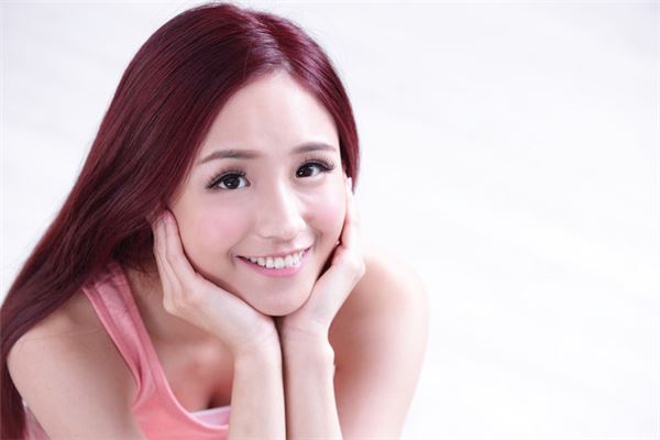 无名指比食指长的女生(图1)