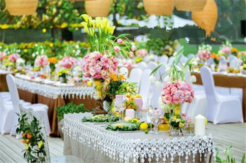 西式婚礼场地有哪些 举办西式婚礼需要注意什么(图1)