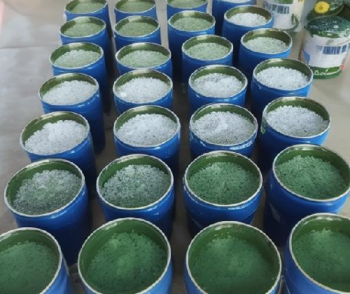 聚氨酯油漆多少钱一公斤(图1) 聚氨酯油漆多少钱一公斤(图1)