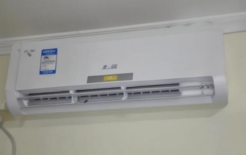 空调出风口出雾气怎么回事(图3) 空调出风口出雾气怎么回事(图3)