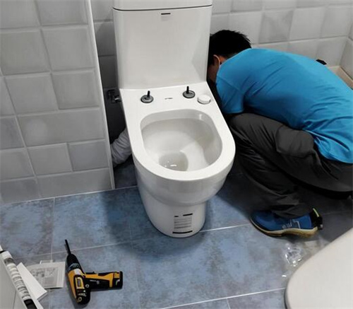卫生间地面漏水怎么处理方法(图3) 卫生间地面漏水怎么处理方法(图3)