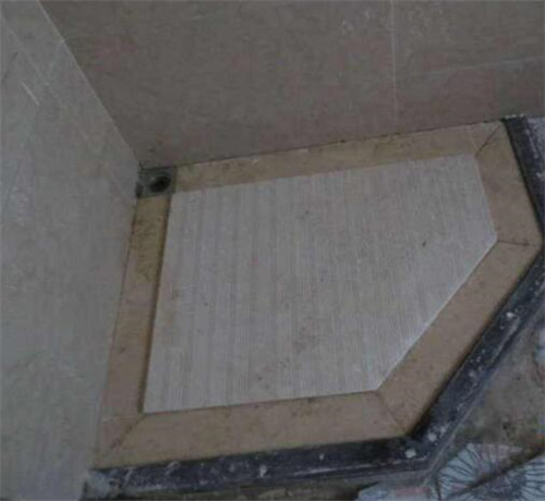 卫生间做地面拉槽好吗 地拉槽装修注意事项(图2) 卫生间做地面拉槽好吗 地拉槽装修注意事项(图2)