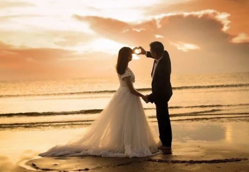 18岁能不能结婚 18岁怀孕了该怎么办(图1) 18岁能不能结婚 18岁怀孕了该怎么办(图1)