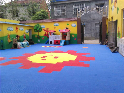 幼儿园悬浮拼装地板怎么样 难怪现在的幼儿园装修都用它(图3) 幼儿园悬浮拼装地板怎么样 难怪现在的幼儿园装修都用它(图3)