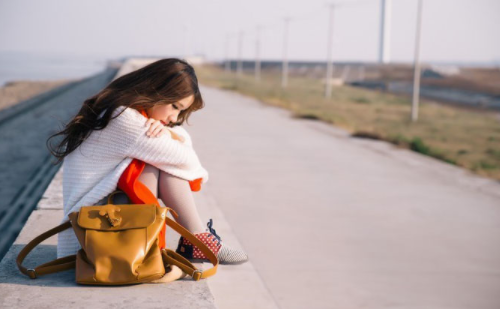 女生暗恋一个人会有哪些表现 女生暗恋一个人会喜欢多久(图3) 女生暗恋一个人会有哪些表现 女生暗恋一个人会喜欢多久(图3)