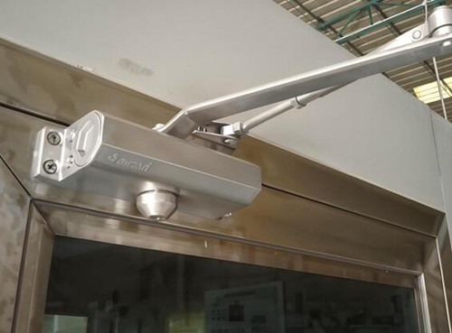 闭门器安装方法与尺寸(图4) 闭门器安装方法与尺寸(图4)