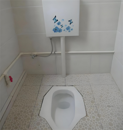 换一个蹲便器人工费多少(图4) 换一个蹲便器人工费多少(图4)