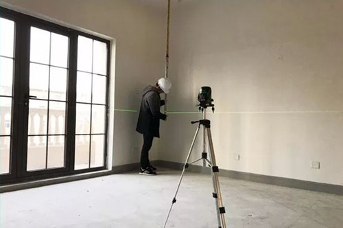墙纸怎么贴 7个步骤让你轻松贴好墙纸(图2) 墙纸怎么贴 7个步骤让你轻松贴好墙纸(图2)
