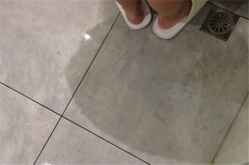卫生间漏水维修方法 卫生间漏水要花多少钱来修(图2) 卫生间漏水维修方法 卫生间漏水要花多少钱来修(图2)