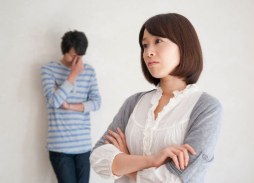 老公欠娘家钱离婚怎么处理 老公欠娘家钱没有欠条离婚可以让还吗(图1) 老公欠娘家钱离婚怎么处理 老公欠娘家钱没有欠条离婚可以让还吗(图1)