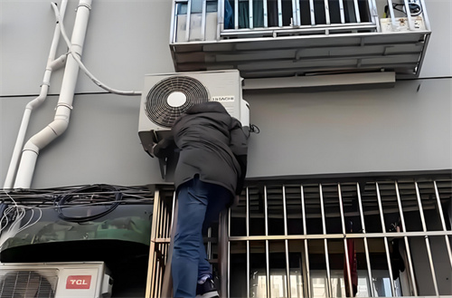空调开着外机风扇不转怎么回事(图4) 空调开着外机风扇不转怎么回事(图4)