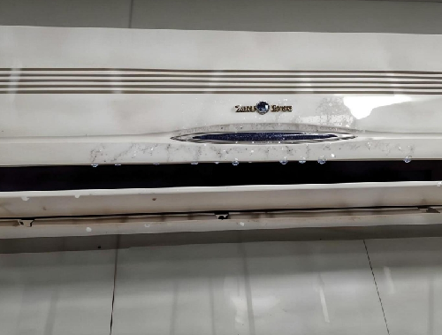 空调内机漏水是什么原因导致(图4) 空调内机漏水是什么原因导致(图4)