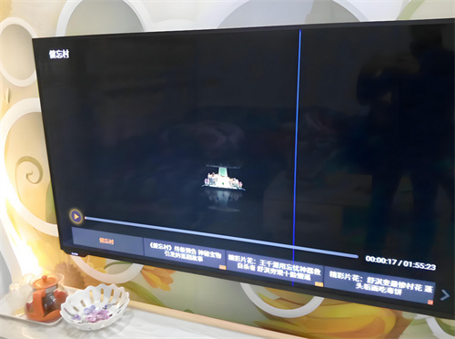 电视中间出现一条竖线是怎么回事(图1) 电视中间出现一条竖线是怎么回事(图1)