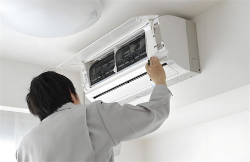 空调连接管有冷凝水怎么解决(图2) 空调连接管有冷凝水怎么解决(图2)