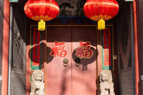 家里的大门口,买灯笼买一般多大,谢谢。。。。??。?(图1) 家里的大门口,买灯笼买一般多大,谢谢。。。。??。?(图1)