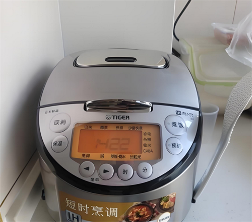 电饭煲煮饭没熟就跳了什么原因(图3) 电饭煲煮饭没熟就跳了什么原因(图3)