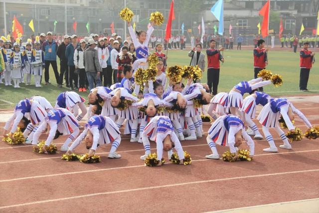运动会开幕式主持词